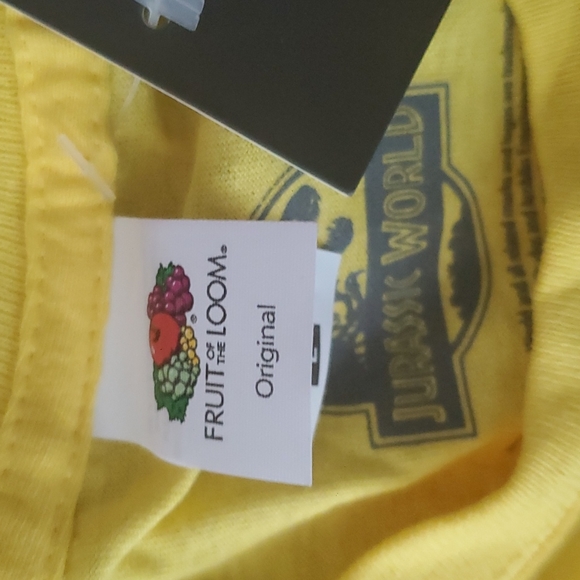 🌎 🦖 JURASSIC WORLD Large Tee - Brand New with Tags FRUIT of the LOOM - Picture 4 of 8